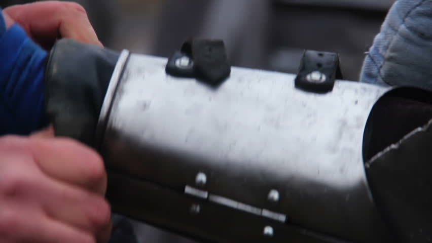 Header of armorbearer