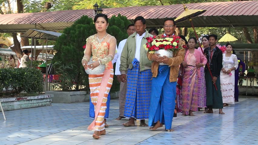 BAGAN. MYANMAR - 12 JAN 2014: Burmese Shinbyu Novitiation Ceremony Is ...