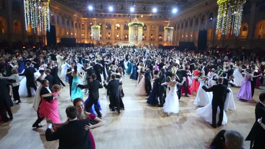 MOSCOW - MAY 25: ( Timelapse) People Dancing In Big Ballroom At Vensky ...