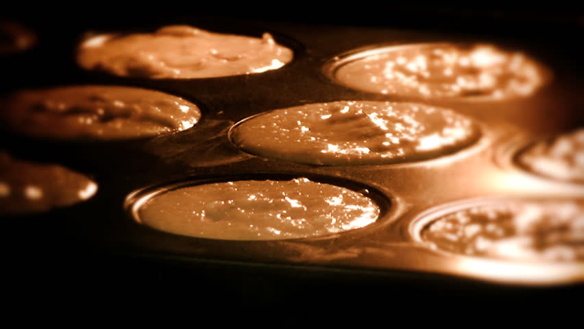 Plastic pyrolysis in heat cleaning ovens