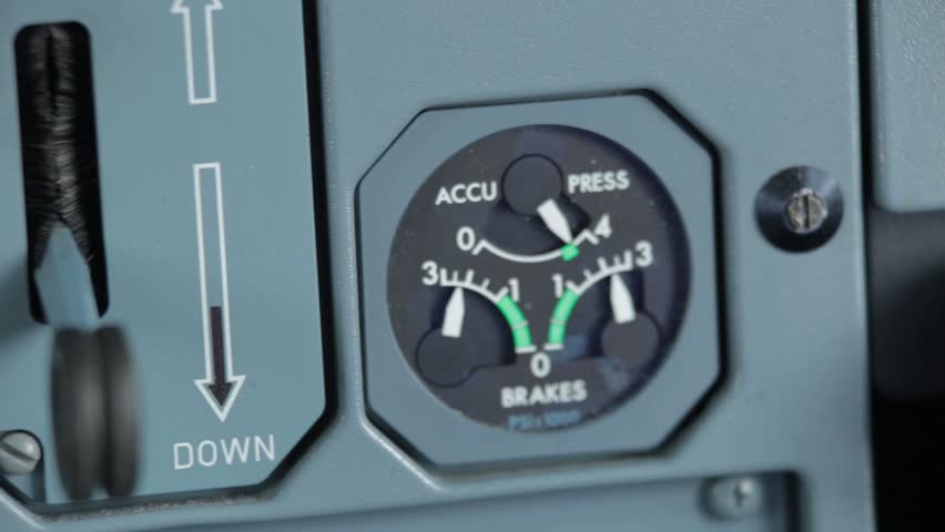 airbus cockpit door striker